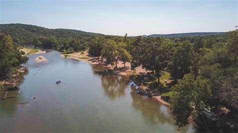Tahlequah, Oklahoma .
